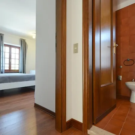 Interno 3 *