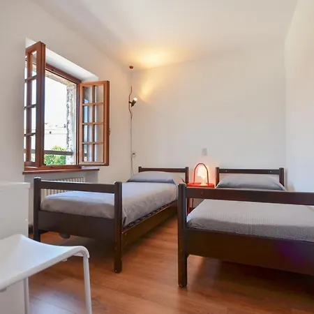 Interno 3 شقة مالتشيزينيه